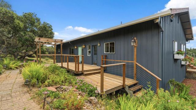 19269 Mallory Canyon Road D, Salinas, CA 93907