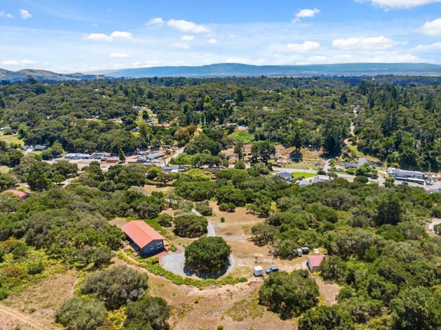 19269 Mallory Canyon Road D, Salinas, CA 93907