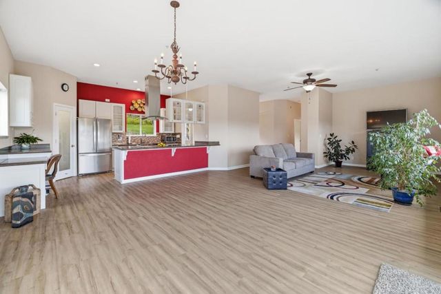 19269 Mallory Canyon Road D, Salinas, CA 93907