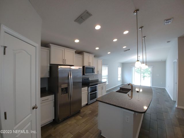 208 MIDWAY PARK Drive, St. Augustine, FL 32084