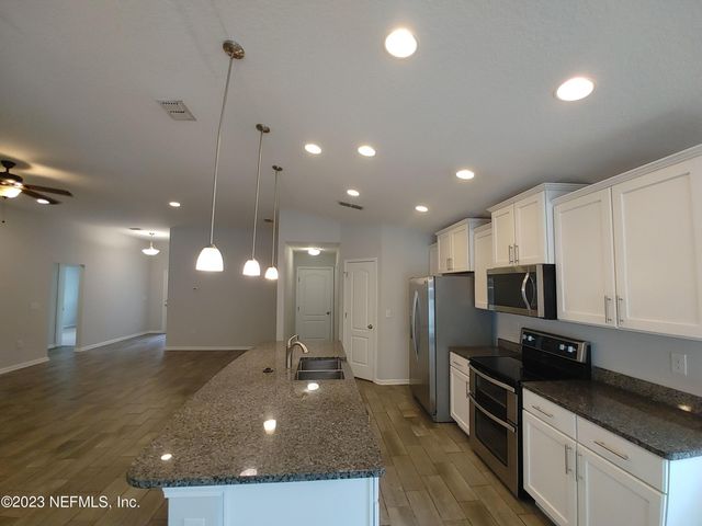208 MIDWAY PARK Drive, St. Augustine, FL 32084