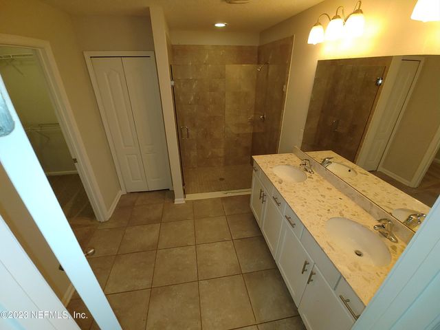 208 MIDWAY PARK Drive, St. Augustine, FL 32084