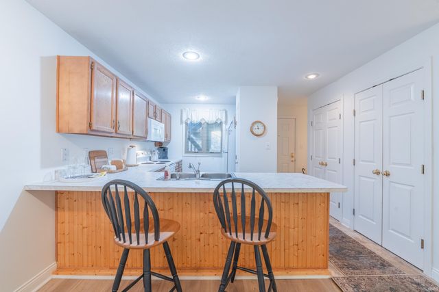 1847 E Eagle Bay Drive, Bloomington, IN 47401