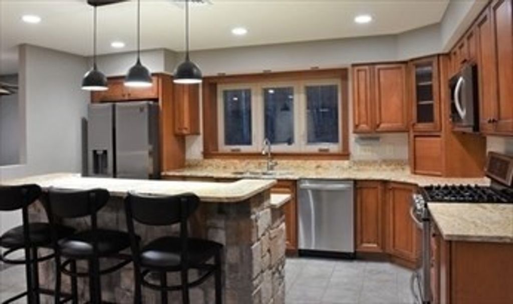 21 Skyview Lane 2, Webster, MA 01570