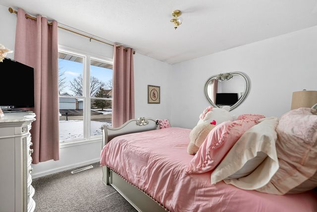 803 Nancys Lane, Belvidere, IL 61008