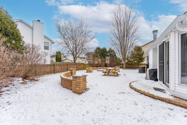 803 Nancys Lane, Belvidere, IL 61008