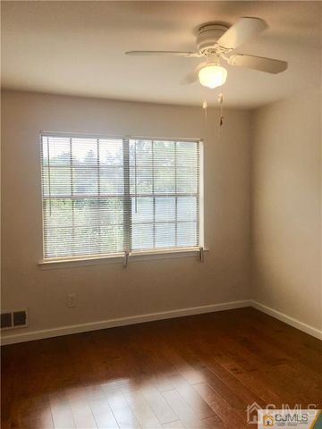 601 Maple Hill Drive 601, Woodbridge Proper, NJ 07095