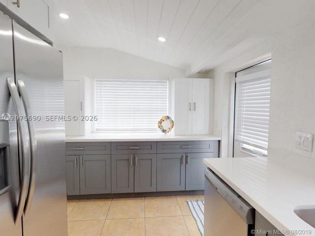 88 NW 85th St 1, Miami, FL 33150
