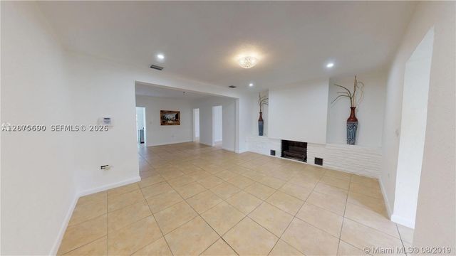 88 NW 85th St 1, Miami, FL 33150