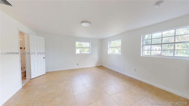 88 NW 85th St 1, Miami, FL 33150