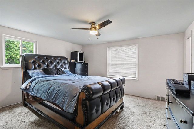 16360 E Rutherland Street, Southfield, MI 48076