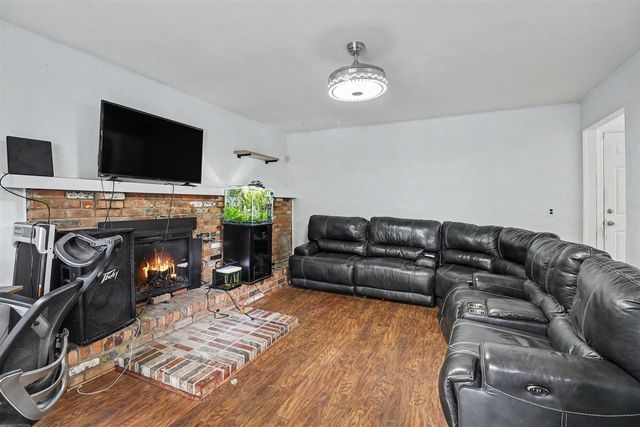 16360 E Rutherland Street, Southfield, MI 48076