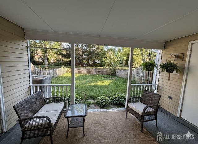 31 Van Pelt Court, East Brunswick, NJ 08816