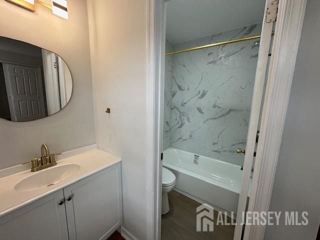 31 Van Pelt Court, East Brunswick, NJ 08816