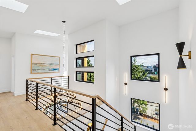 3695 122nd Avenue SE, Bellevue, WA 98006