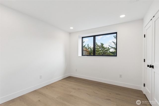 3695 122nd Avenue SE, Bellevue, WA 98006