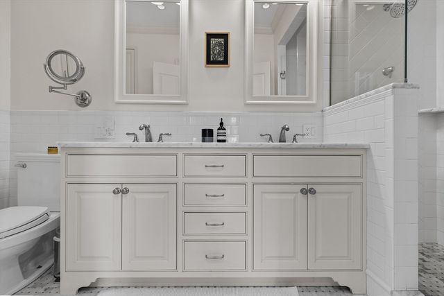 238 Marlborough St 401, Boston, MA 02116