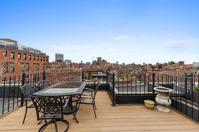 238 Marlborough St 401, Boston, MA 02116
