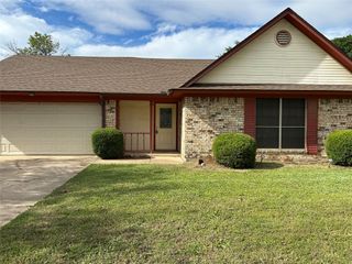 6621 N Park Drive, Watauga, TX 76148