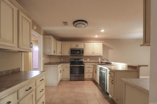 412 harmony Cove, Trumann, AR 72472