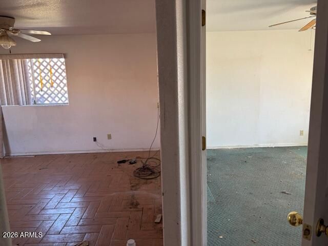 7526 W SURREY Avenue, Peoria, AZ 85381