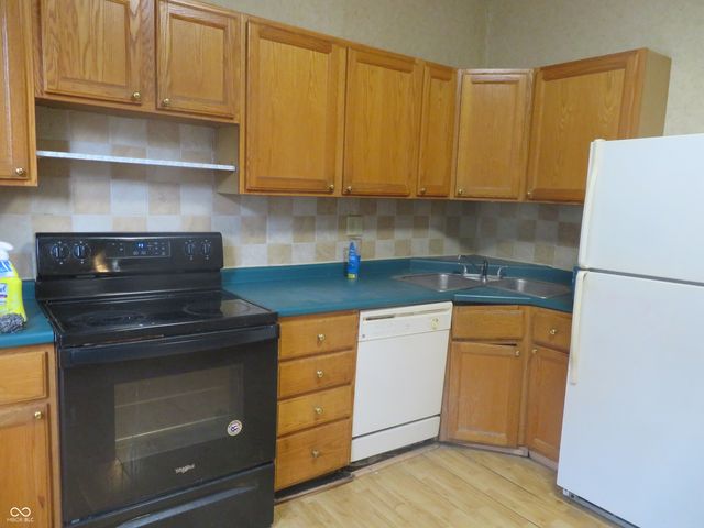 220 E Monroe Street, Alexandria, IN 46001