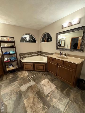 1816 10th Fairway Drive, Belleville, IL 62220