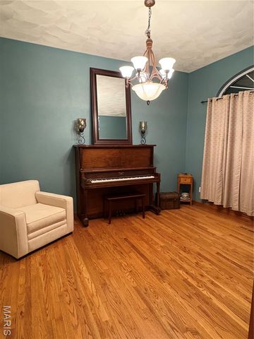 1816 10th Fairway Drive, Belleville, IL 62220