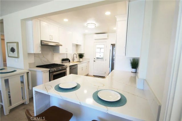 22832 Menlo, Torrance, CA 90502
