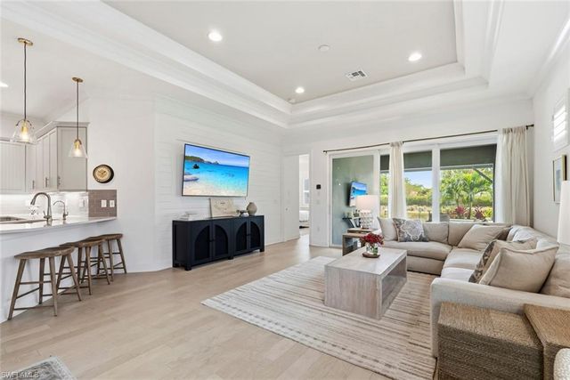 5839 Haiti DR, Naples, FL 34113