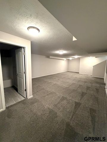 3841 Cabo Drive, Lincoln, NE 68516