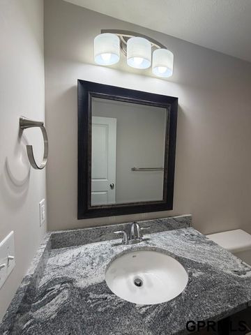 3841 Cabo Drive, Lincoln, NE 68516