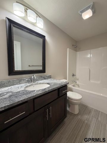 3841 Cabo Drive, Lincoln, NE 68516
