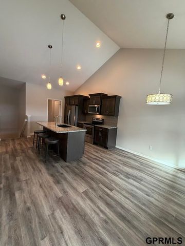 3841 Cabo Drive, Lincoln, NE 68516