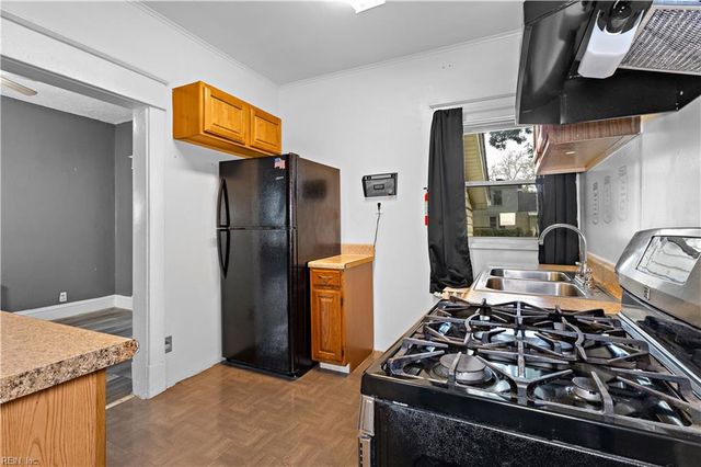 2729 Vimy Ridge Ave, Norfolk, VA 23509