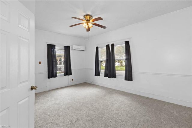 2729 Vimy Ridge Ave, Norfolk, VA 23509