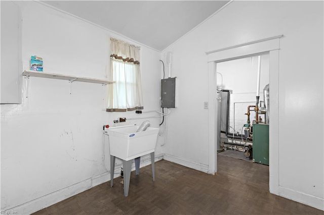 2729 Vimy Ridge Ave, Norfolk, VA 23509