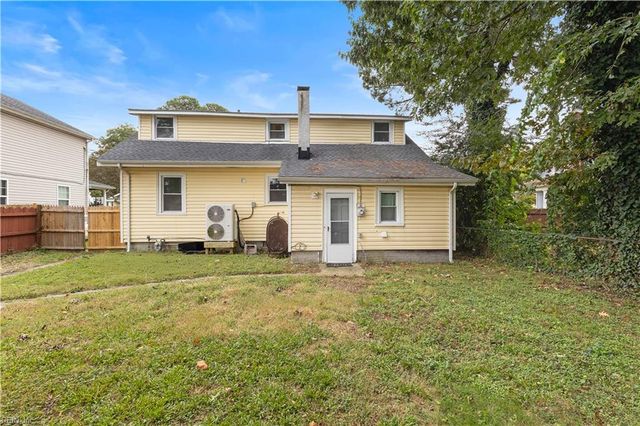 2729 Vimy Ridge Ave, Norfolk, VA 23509