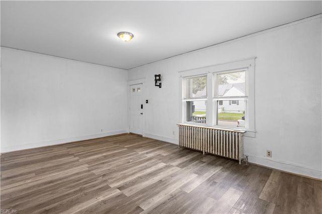 2729 Vimy Ridge Ave, Norfolk, VA 23509