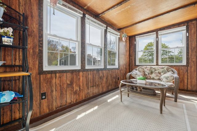 25 Elm Ct, Millbury, MA 01527