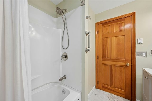 25 Elm Ct, Millbury, MA 01527