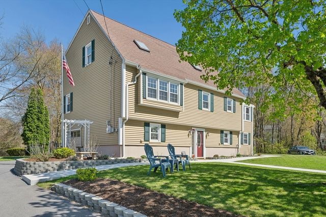 25 Elm Ct, Millbury, MA 01527