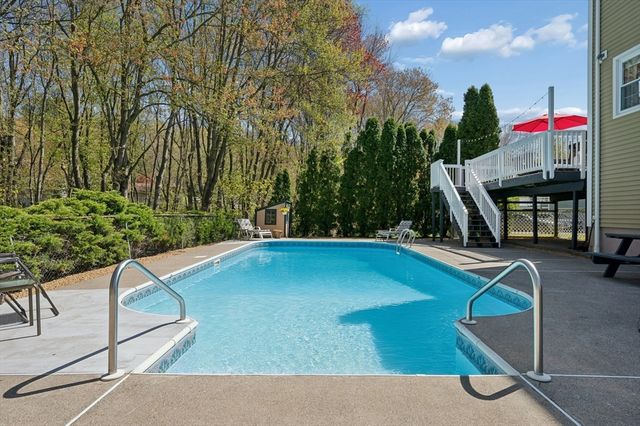 25 Elm Ct, Millbury, MA 01527