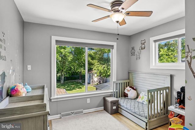1403 GLENVIEW DR, Cinnaminson, NJ 08077