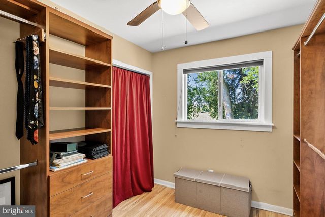 1403 GLENVIEW DR, Cinnaminson, NJ 08077