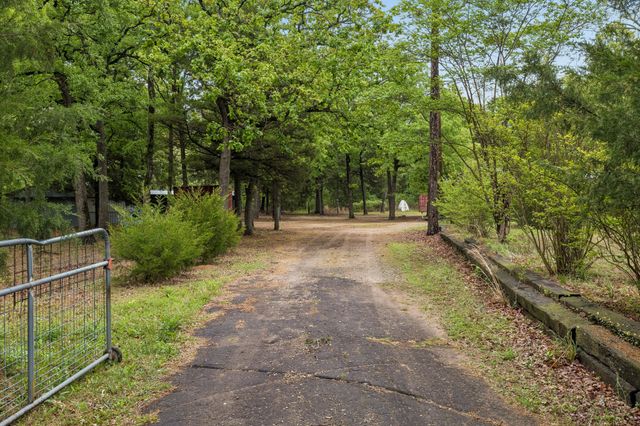 671 VZ County Road 2503, Canton, TX 75103