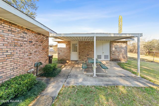 115 John Breaux Drive, Breaux Bridge, LA 70517