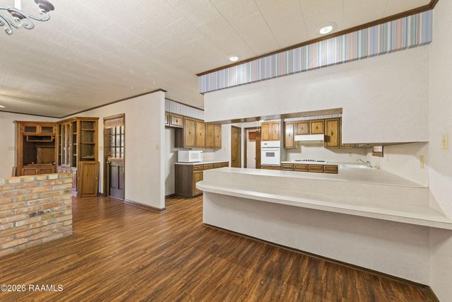 115 John Breaux Drive, Breaux Bridge, LA 70517