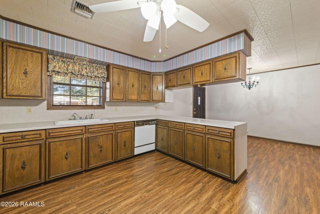 115 John Breaux Drive, Breaux Bridge, LA 70517