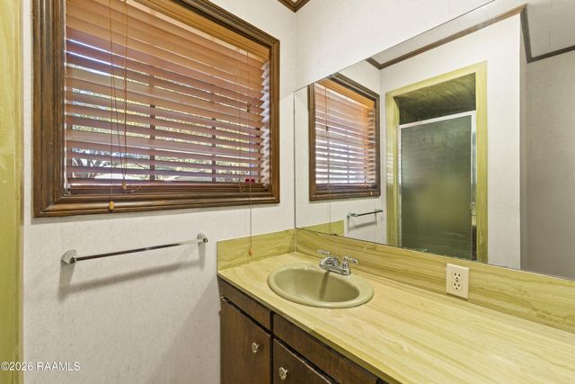 115 John Breaux Drive, Breaux Bridge, LA 70517